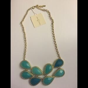 Olivia Welles Statement teardrop necklace